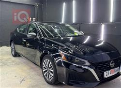 نيسان ألتيما